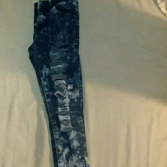 Jeans - Picture 2 of 3